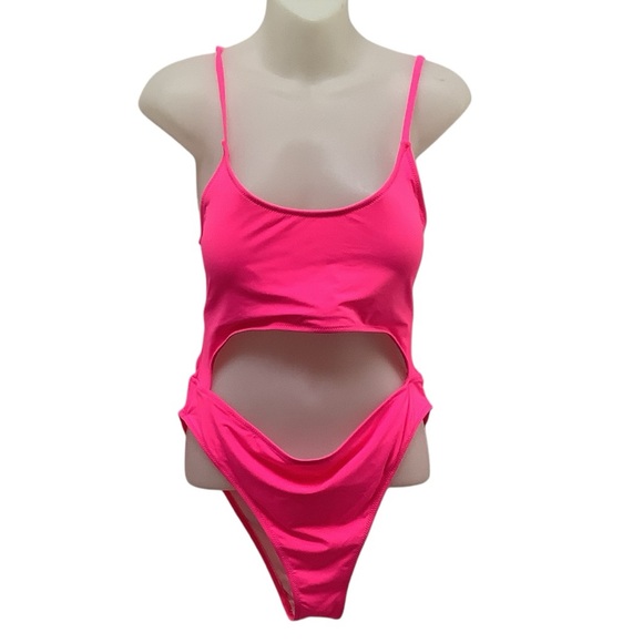 Womens Scoop Neck Cut Out Front Lace Up Back High Cut One Piece Swimsuit - Picture 1 of 6